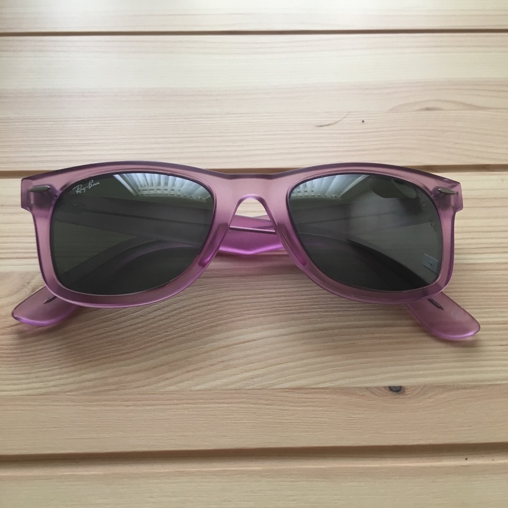 Ray-Ban Wayfarer Sunglasses